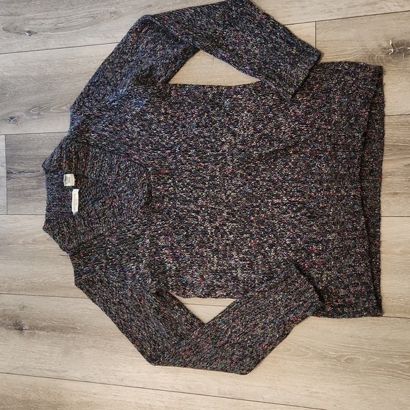 Liz Claiborne Sweater - Picture 1 of 6